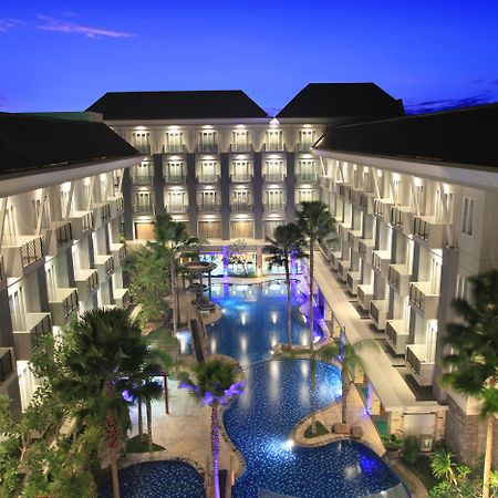 Swiss-Belhotel Danum Palangkaraya Exteriör bild