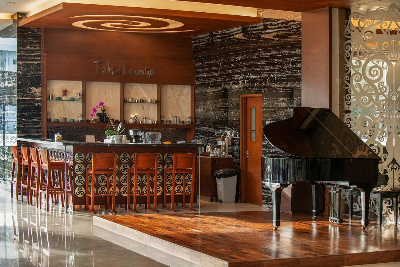 Swiss-Belhotel Danum Palangkaraya Exteriör bild