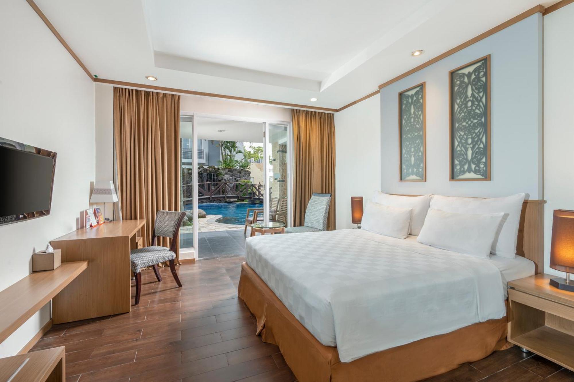 Swiss-Belhotel Danum Palangkaraya Exteriör bild